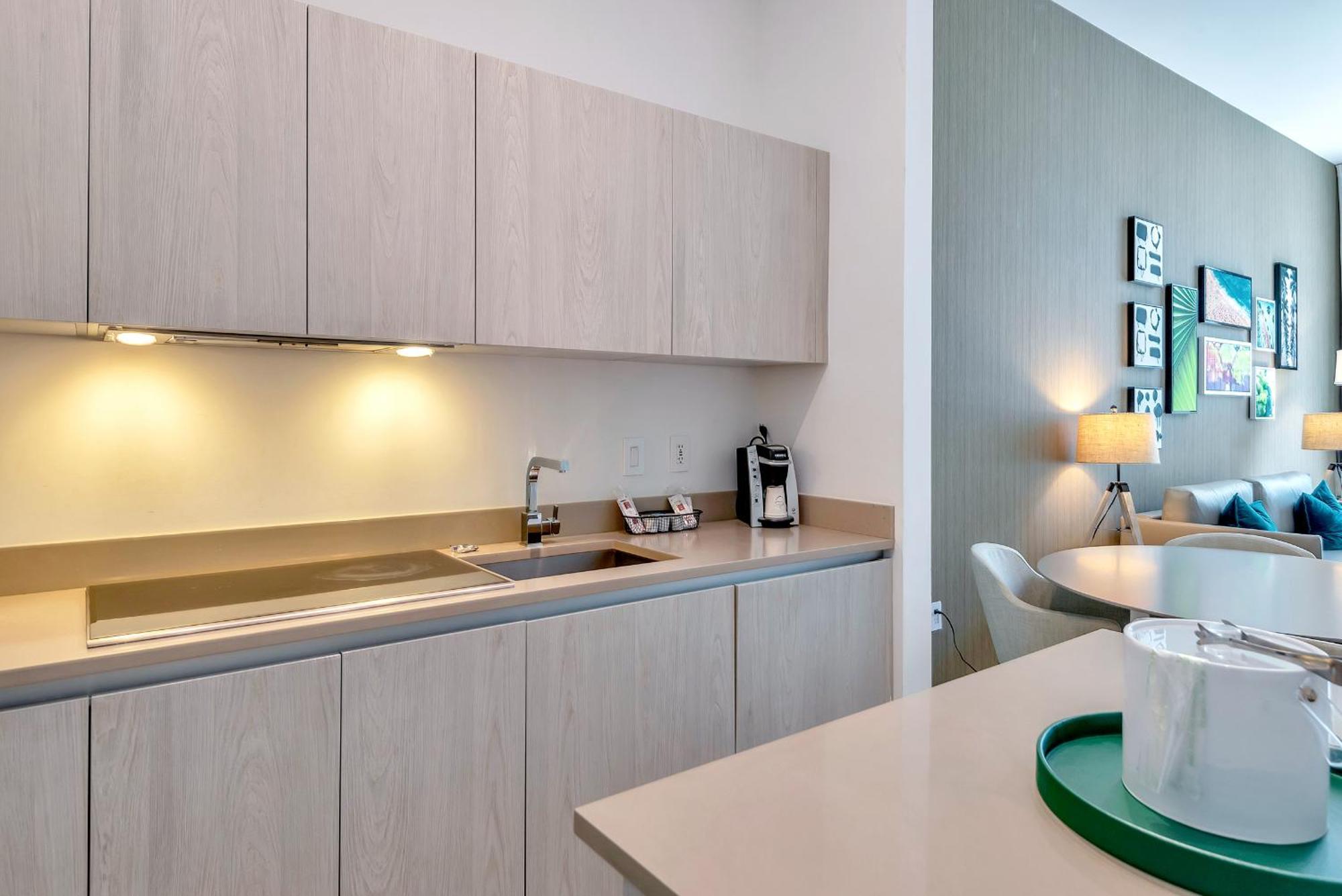 203-1Br/1Ba At The Beach Gem! Lux Amenities! Χόλιγουντ Εξωτερικό φωτογραφία